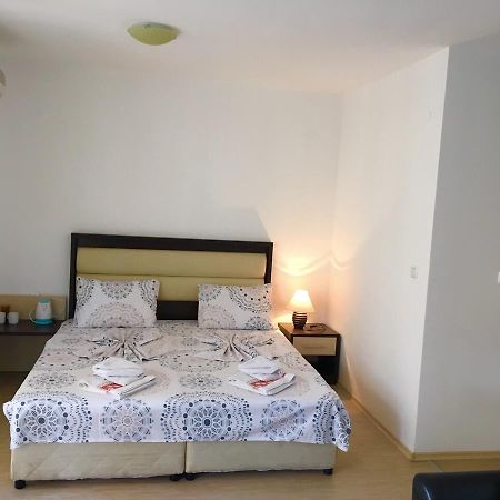 Siana 3 Suits Pomorie Buitenkant foto