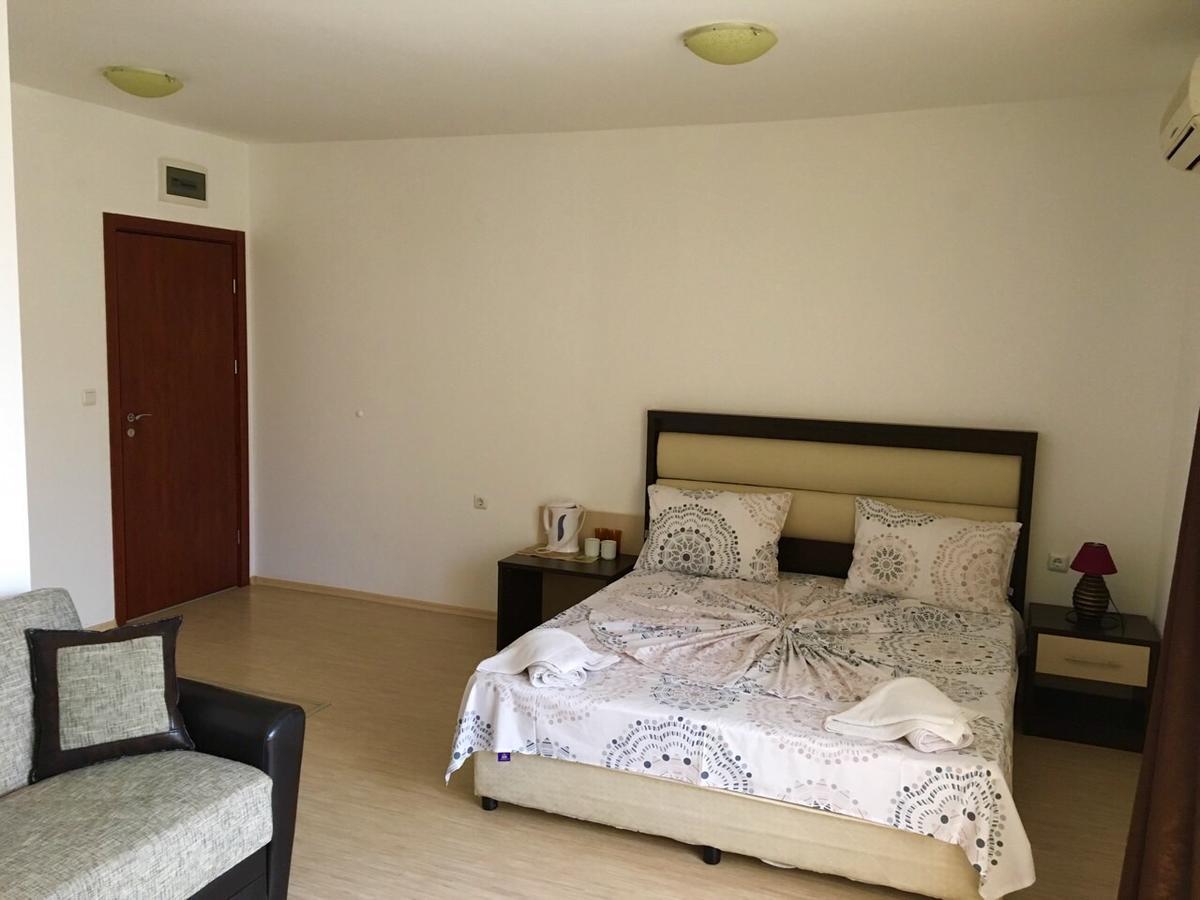 Siana 3 Suits Pomorie Buitenkant foto